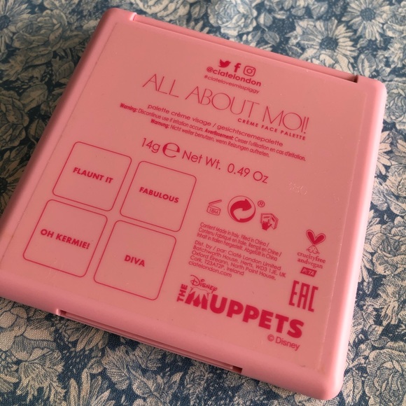 Ciate Miss Piggy Blush Quad Palette - Picture 5 of 6